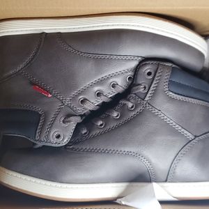 Levi's Boy Size 2.5 Boots